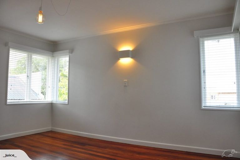 Photo of property in 2/4-6 Calliope Road, Devonport, Auckland, 0624