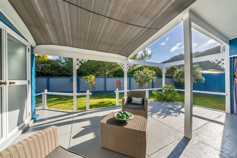 Photo of property in 3 Wyoming Grove, Totara Park, Upper Hutt, 5018