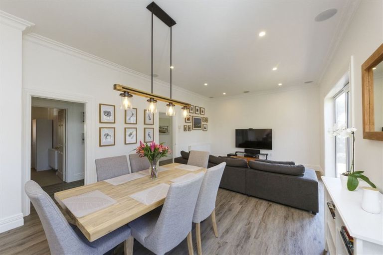 Photo of property in 32 Manson Street, Terrace End, Palmerston North, 4410