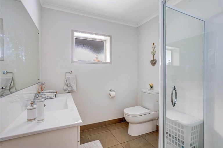 Photo of property in 170 Pomona Road, Kumeu, 0891