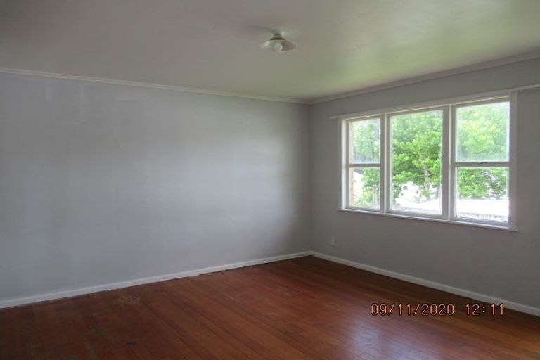 Photo of property in 382 West Coast Road, Glen Eden, Auckland, 0602