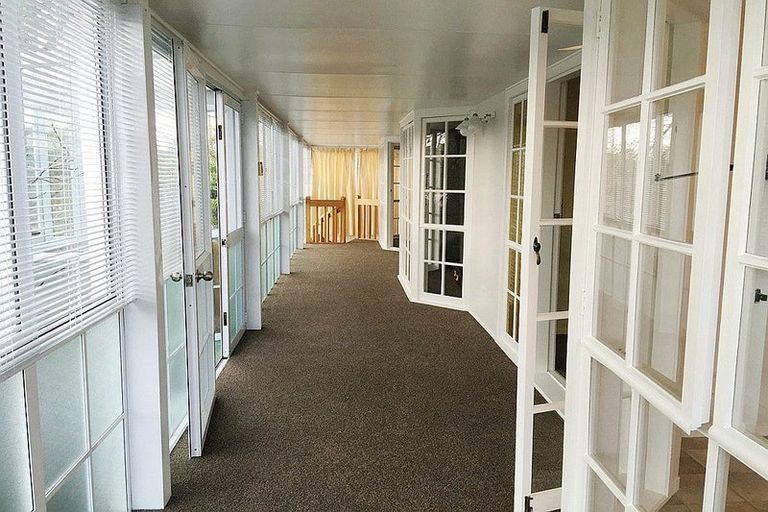 Photo of property in 1/4 Argyle Road, Browns Bay, Auckland, 0630