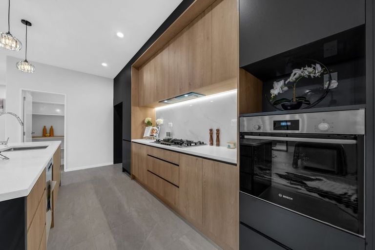 Photo of property in 14 Rongoa Maori Way, Pukekohe, 2120