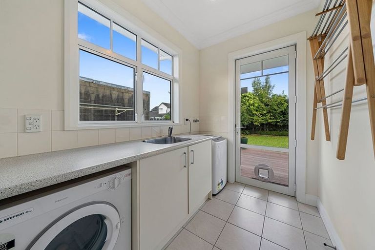 Photo of property in 7 Junction Street, Fairfield, Lower Hutt, 5011