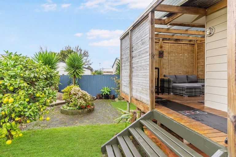 Photo of property in 2/88 Ohauiti Road, Hairini, Tauranga, 3112