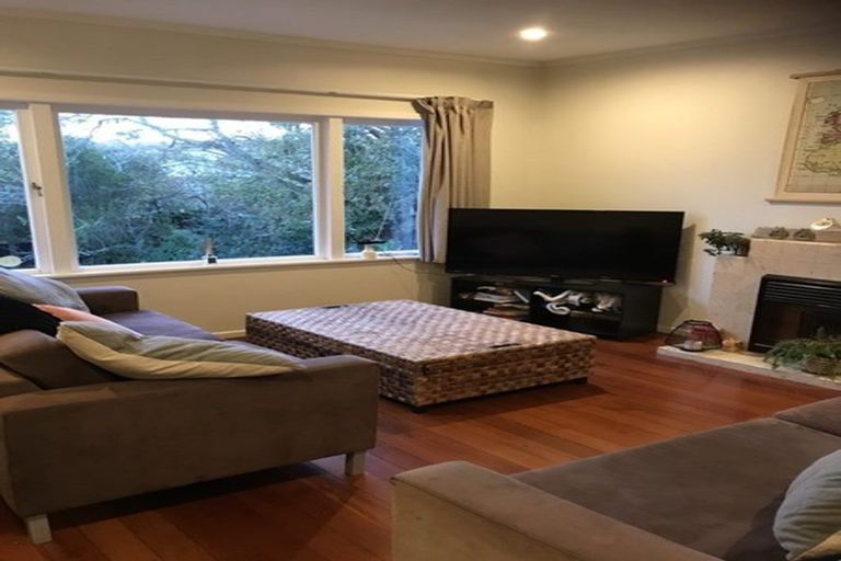 Photo of property in 1/134 Nile Road, Milford, Auckland, 0620