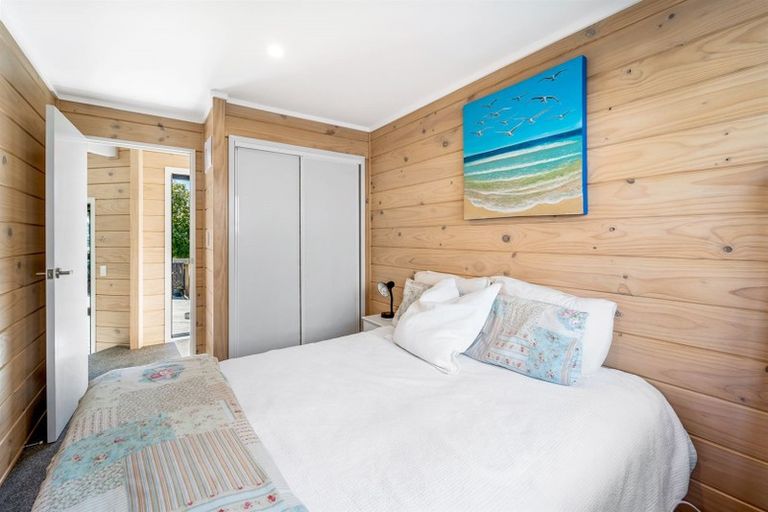 Photo of property in 118 Stanmore Bay Road, Stanmore Bay, Whangaparaoa, 0932