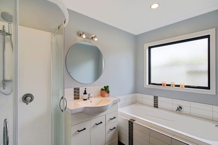 Photo of property in 9 Oxnam Place, Foxton Beach, Foxton, 4815