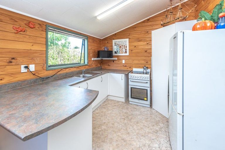 Photo of property in 70 Totara Street, Tawhero, Wanganui, 4501