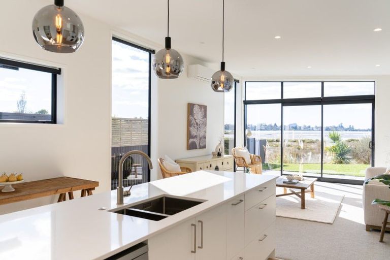 Photo of property in 43 Hinaki Street, Poike, Tauranga, 3112