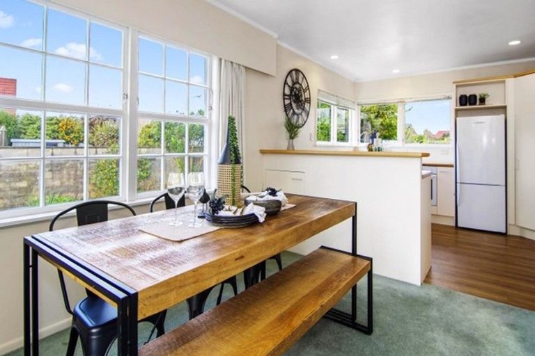 Photo of property in 16 Bernard Street, Chedworth, Hamilton, 3210