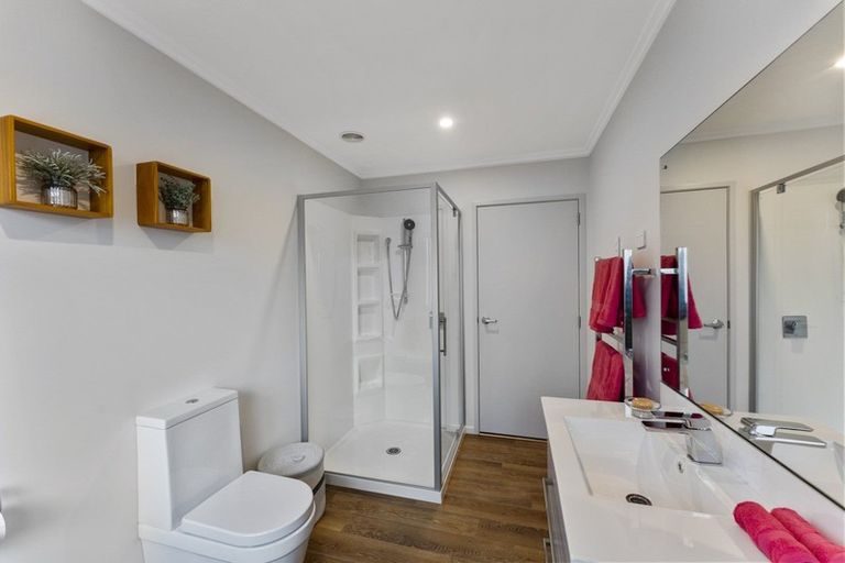 Photo of property in 19 Somerby Mews, Silverstream, Upper Hutt, 5019