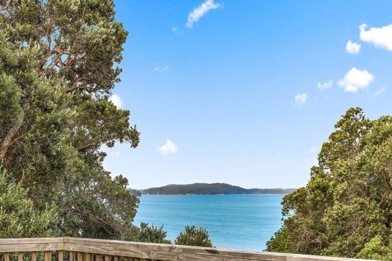 Photo of property in 37 Fidelis Avenue, Snells Beach, 0920