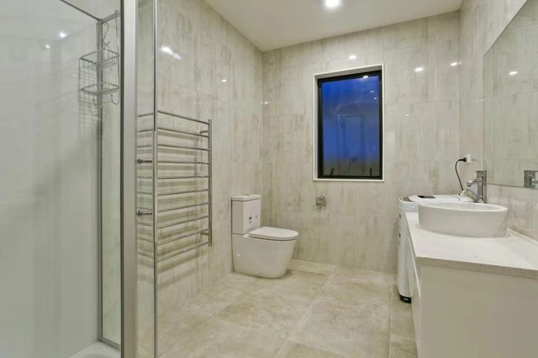 Photo of property in 32 Pioneer Rise, Silverdale, 0932