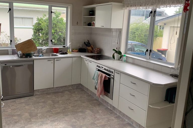 Photo of property in 14 Dolbel Street, Taradale, Napier, 4112