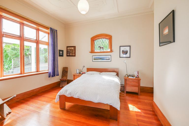 Photo of property in 40 Tomahawk Road, Andersons Bay, Dunedin, 9013