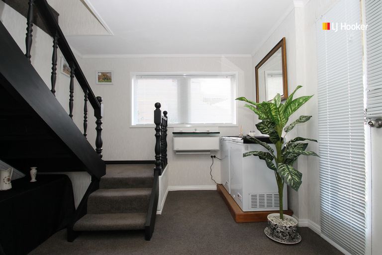Photo of property in 31 Queen Street, Brighton, Dunedin, 9035