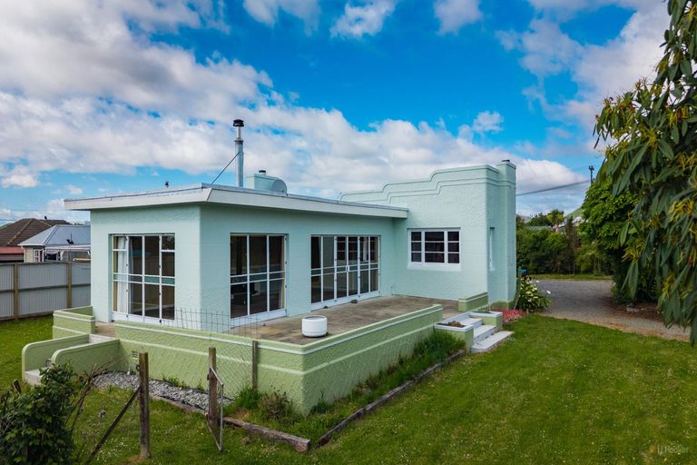 Photo of property in 53 Rhodes Street, Waimate, 7924