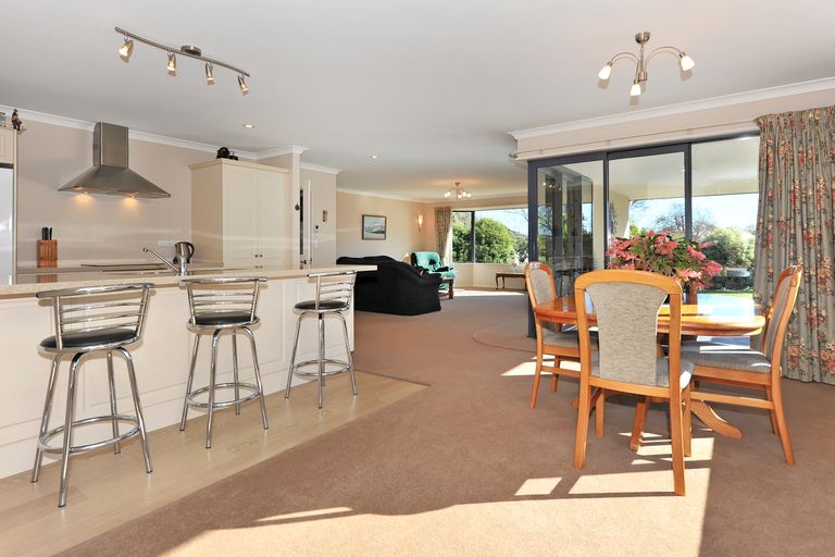 Photo of property in 6 Tussock Place, Stoke, Nelson, 7011