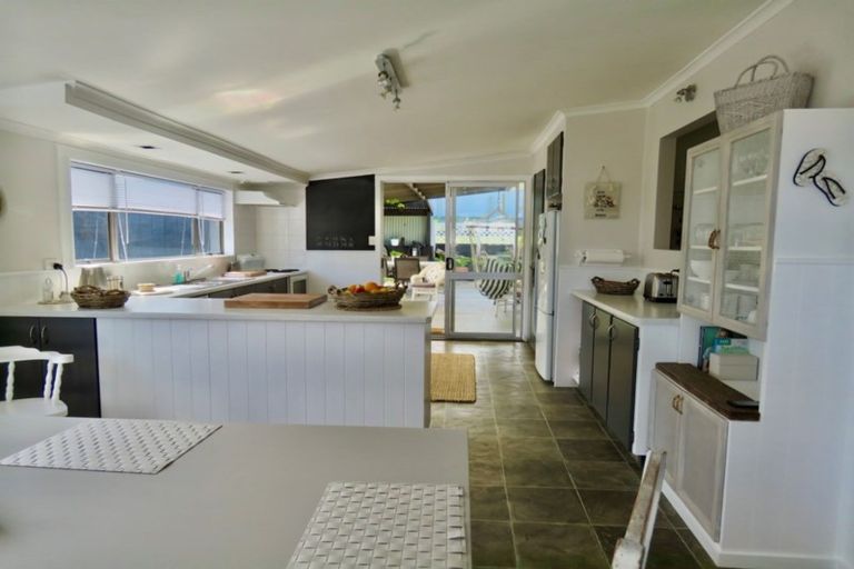 Photo of property in 5 Muapoko Street, Himatangi Beach, Foxton, 4891