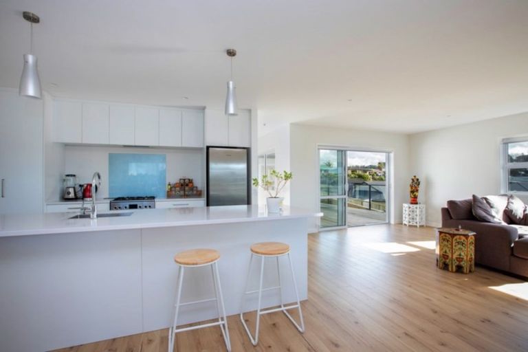 Photo of property in 19 Ariel Place, Snells Beach, 0920