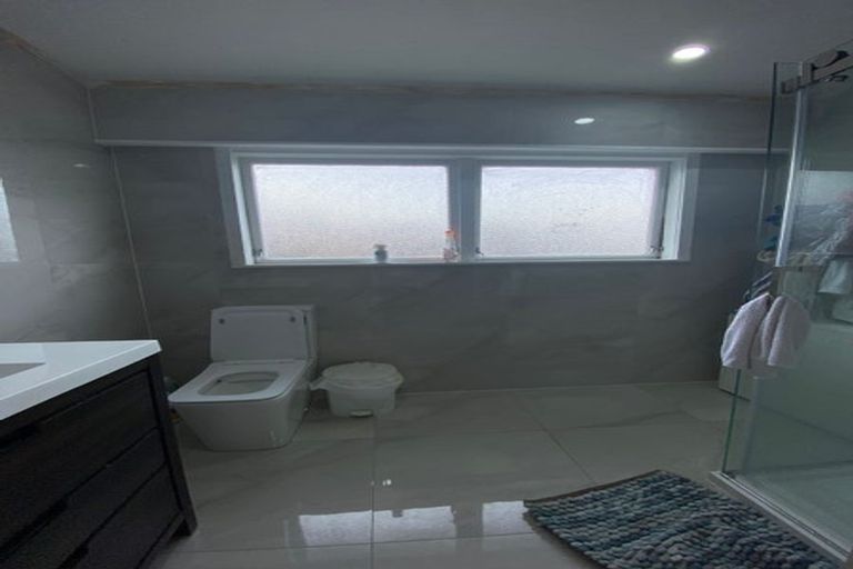 Photo of property in 430 Great South Road, Opaheke, Papakura, 2113