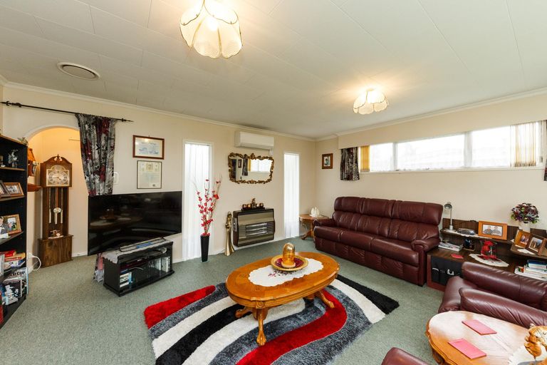 Photo of property in 36 John F Kennedy Drive, Milson, Palmerston North, 4414