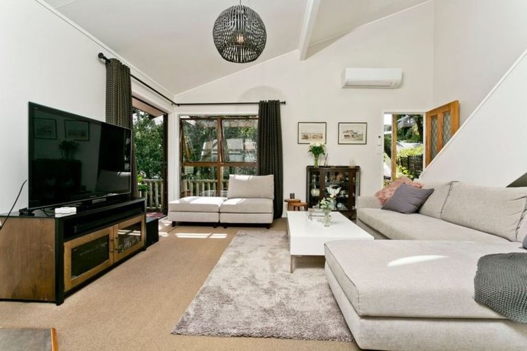 Photo of property in 1/38 Morriggia Place, Bayview, Auckland, 0629