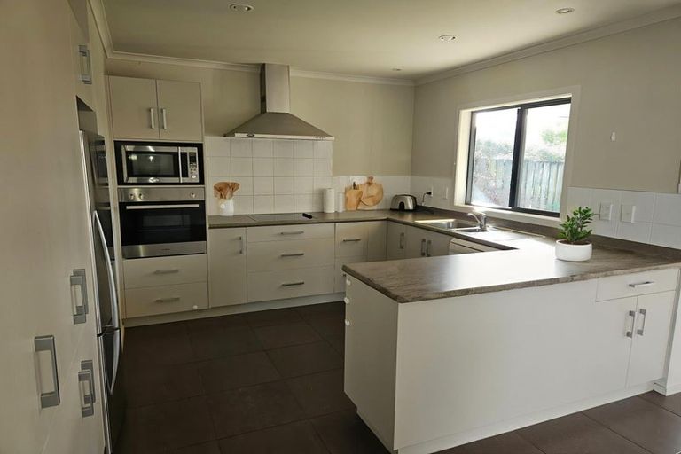 Photo of property in 15 Hogan Street, Pukekohe, 2120