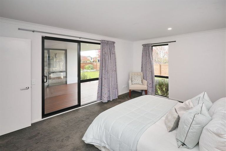 Photo of property in 9 Seaward Street, Pegasus, 7612