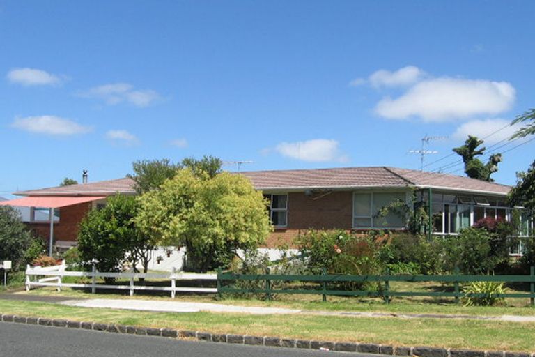 Photo of property in 2/15 Mays Road, Onehunga, Auckland, 1061