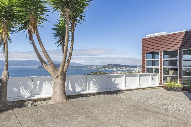 Photo of property in 11 Captain Edward Daniell Drive, Ngaio, Wellington, 6035