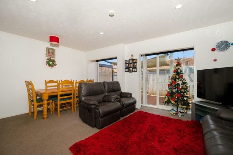 Photo of property in 5/101 Swanson Road, Henderson, Auckland, 0610