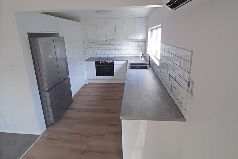 Photo of property in 37 West Lynn Road, Titirangi, Auckland, 0604