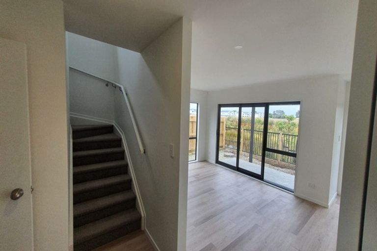 Photo of property in 59 Black Beech Crescent, Takanini, 2110