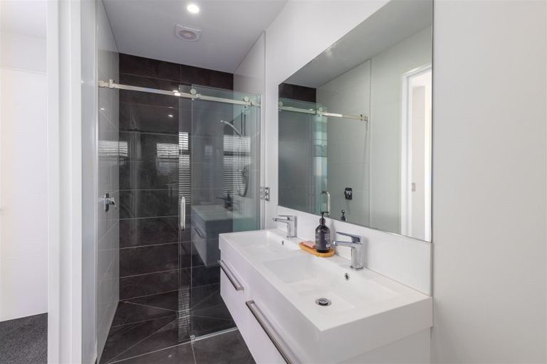 Photo of property in 4 Brenchley Avenue, Strowan, Christchurch, 8052