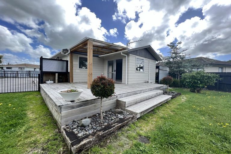 Photo of property in 18 Purcell Place, Melville, Hamilton, 3206