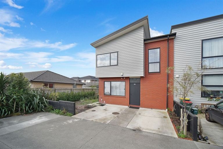 Photo of property in 17 Fermi Lane, Papakura, 2110