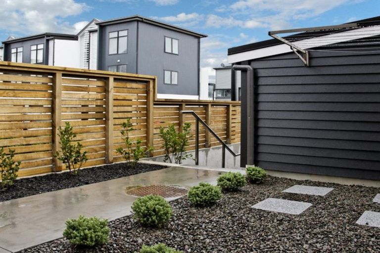 Photo of property in 19 Settlers Avenue, Hobsonville, Auckland, 0618