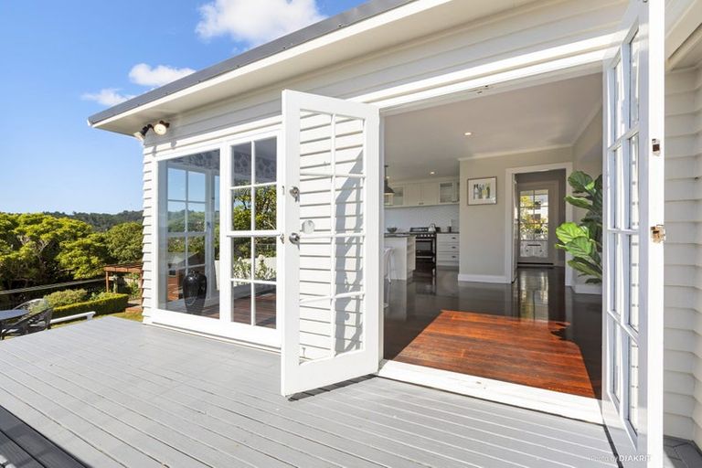 Photo of property in 129 Messines Road, Karori, Wellington, 6012