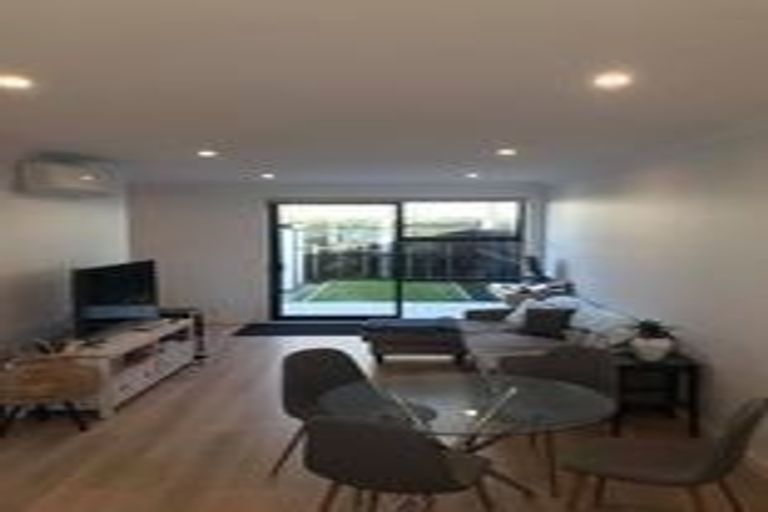 Photo of property in 35a O'meara Street, Swanson, Auckland, 0614