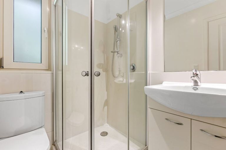 Photo of property in 8 Glas Brae, Governors Bay, Lyttelton, 8971