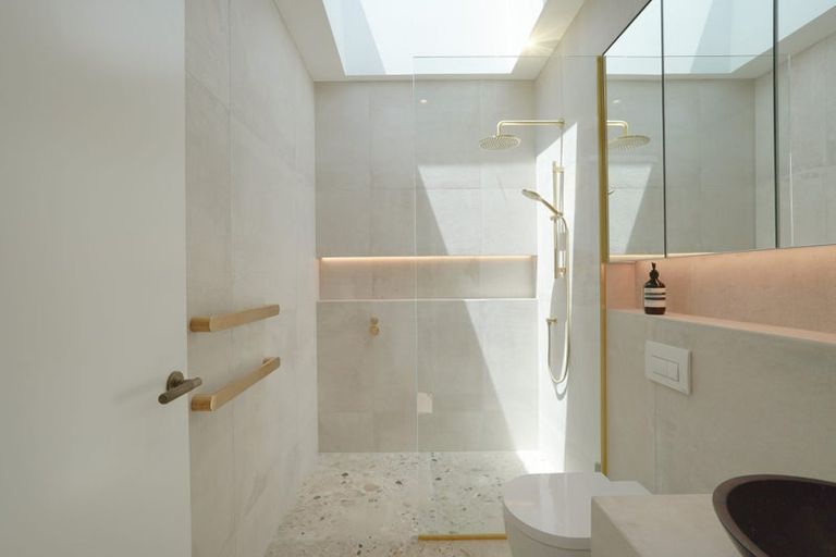 Photo of property in 28 Pacific Parade, Surfdale, Waiheke Island, 1081