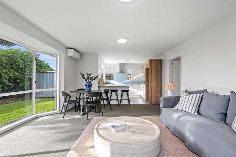 Photo of property in 2/9 Ruru Road, Linwood, Christchurch, 8062