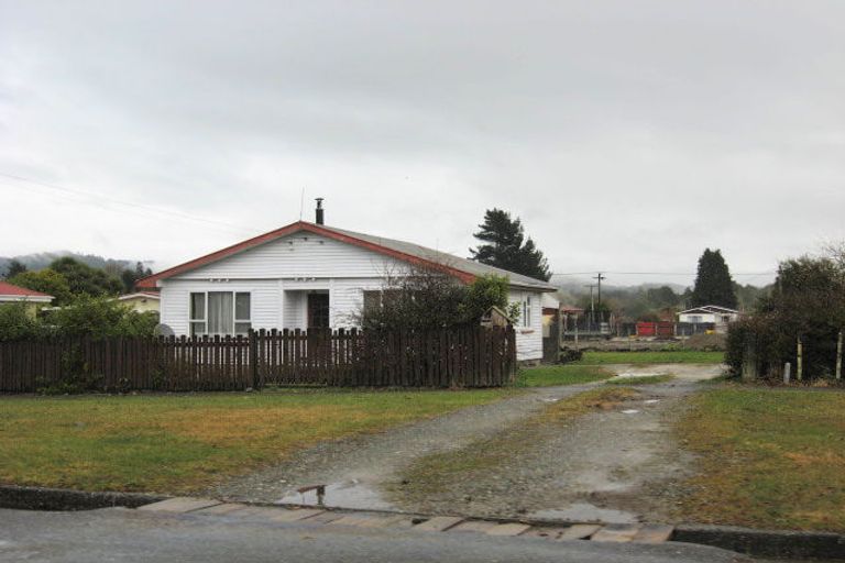 Photo of property in 10 Ohau Street, Dobson, Greymouth, 7805