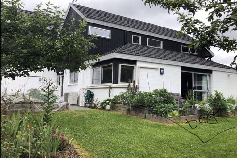 Photo of property in 1/1 Bengal Drive, Cashmere, Christchurch, 8022