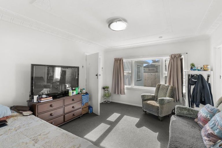Photo of property in 54 Neill Street, Hornby, Christchurch, 8042