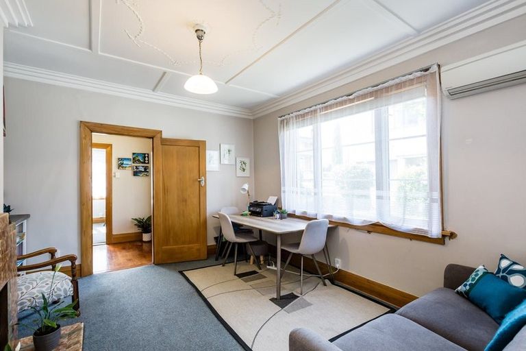 Photo of property in 53 Manor Place, Dunedin Central, Dunedin, 9016