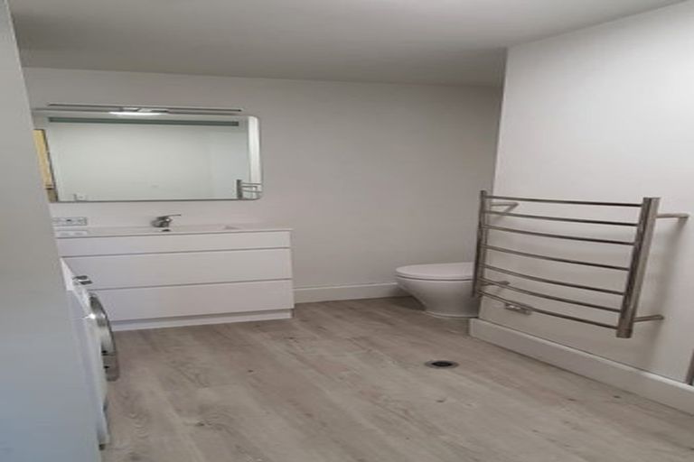 Photo of property in St Pauls Apartments, 49/43 Mulgrave Street, Thorndon, Wellington, 6011