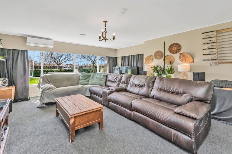 Photo of property in 35 Leeston And Lake Road, Leeston, 7632